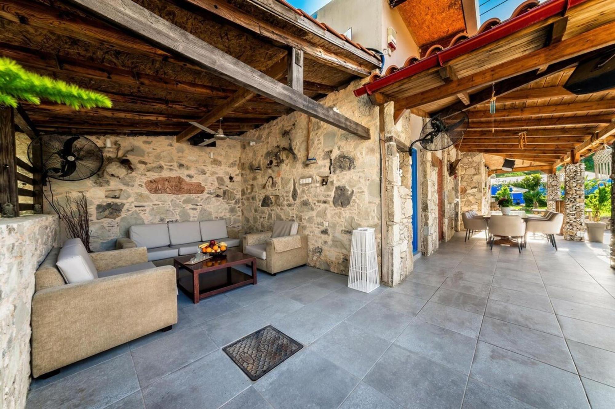 Kalouas Private Pool